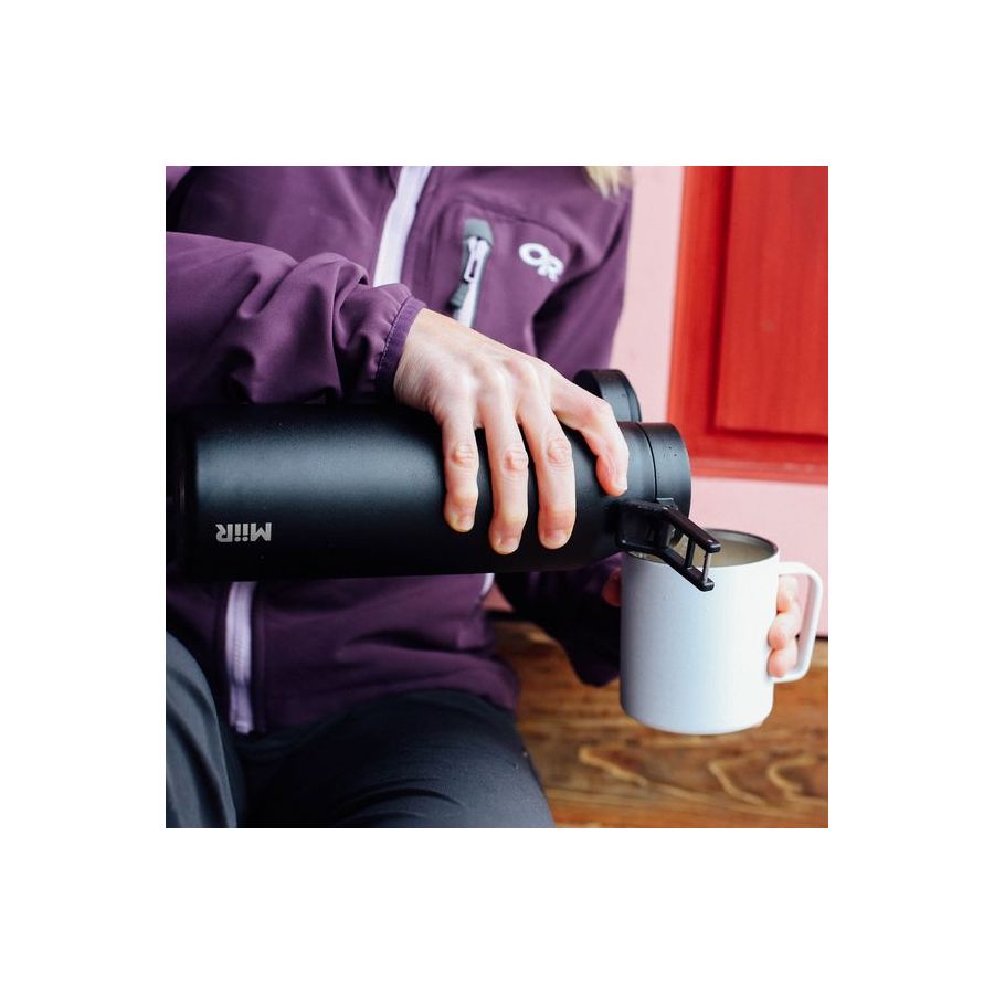 Термо бутилка MiiR Howler 950ml - черна