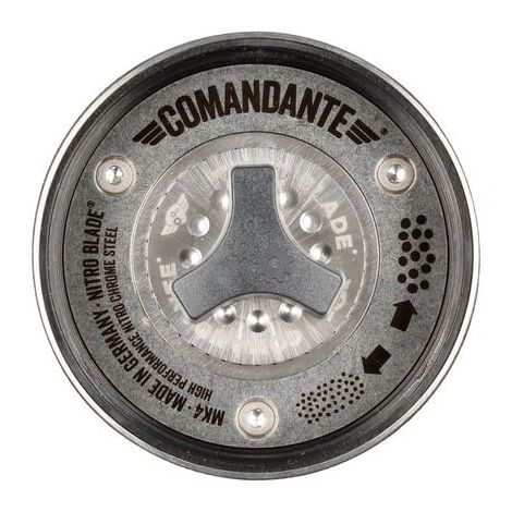 Comandante C40 MK4 Nitro Blade - течен кехлибар