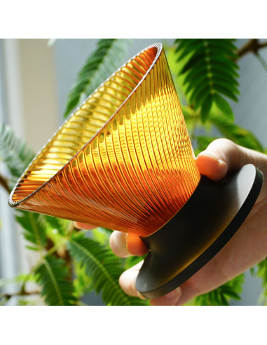 Hario NEO V60-02 Дрипър от Tritan, цвят „Амбър“