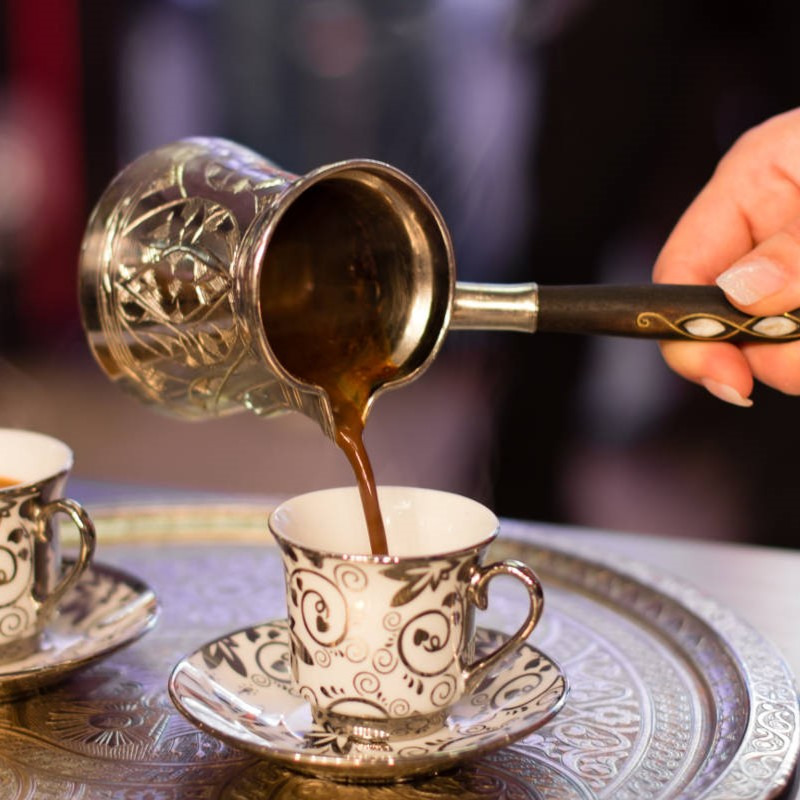 Приготвяне на джаз и турско кафе